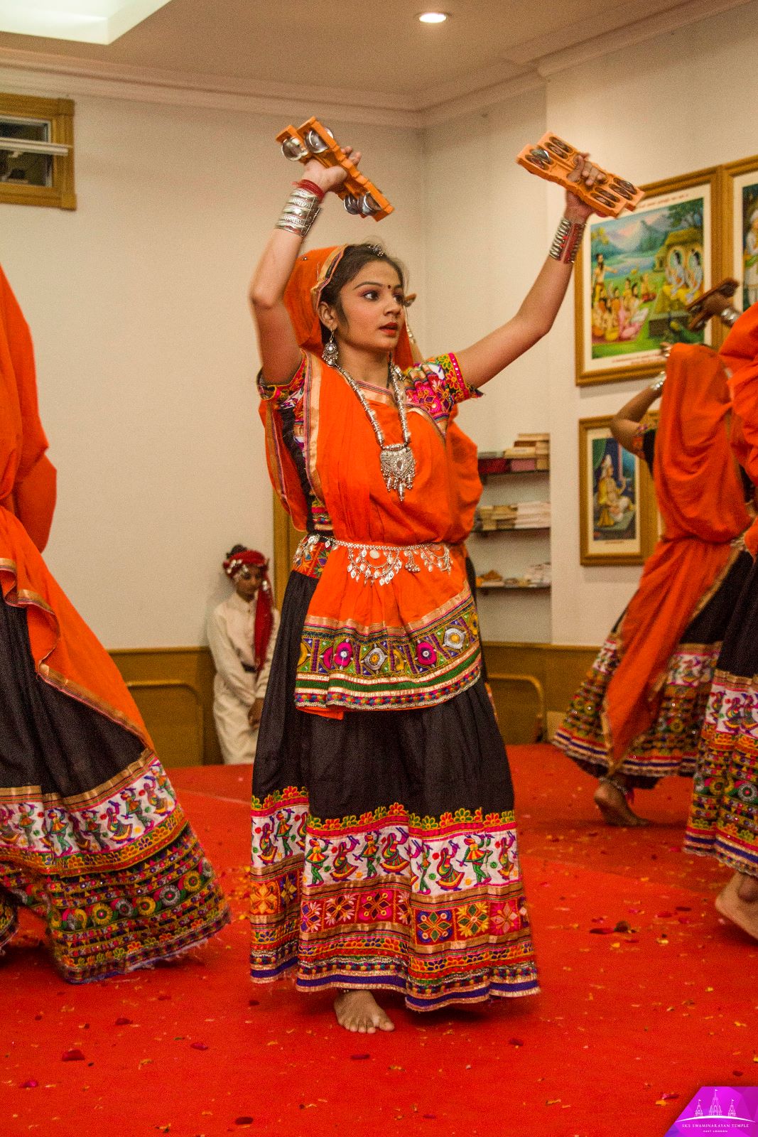 ©1987-2017 SKS Swaminarayan Temple East London